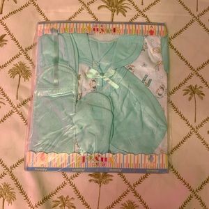 7 pc cotton baby blue and white set